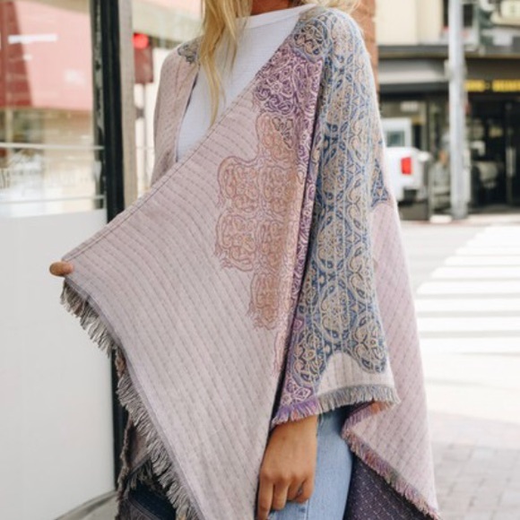SOLD OUT Lilac Floral Medallion Paisley Ruana Boho Wrap - Picture 3 of 3